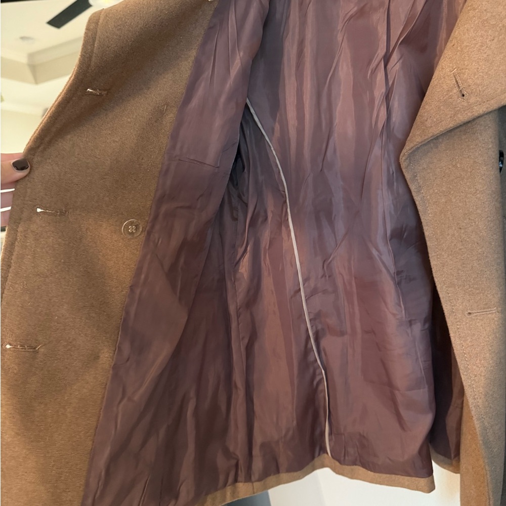 Beautiful Tan Wool Jacket - Picture 7 of 10